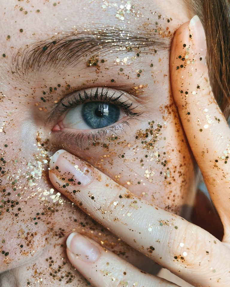 glitter makeup for beauty fashion magazine