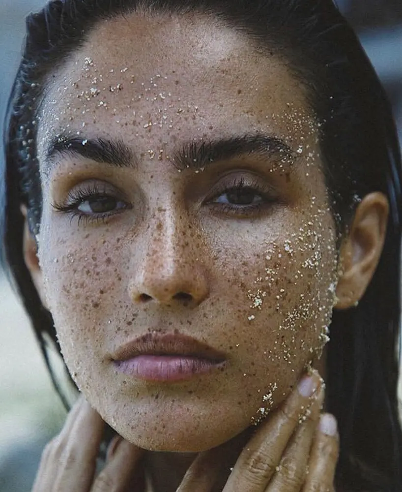 summer bronze makeup trends